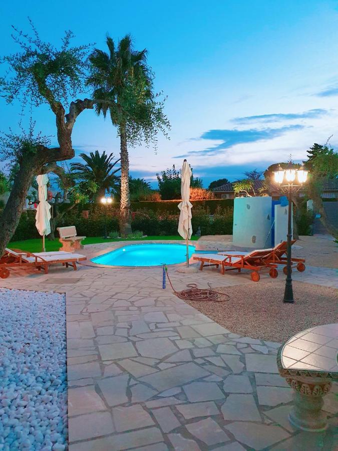 New Holiday House "Casa Mialina" With Private Pool, 300M To Beach Cambrils Exterior foto